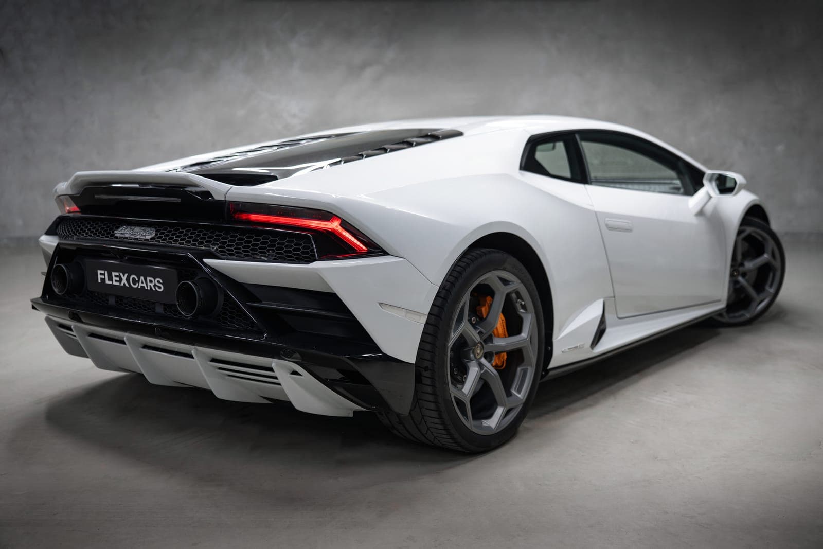 Lamborghini Huracán (белый) — детали